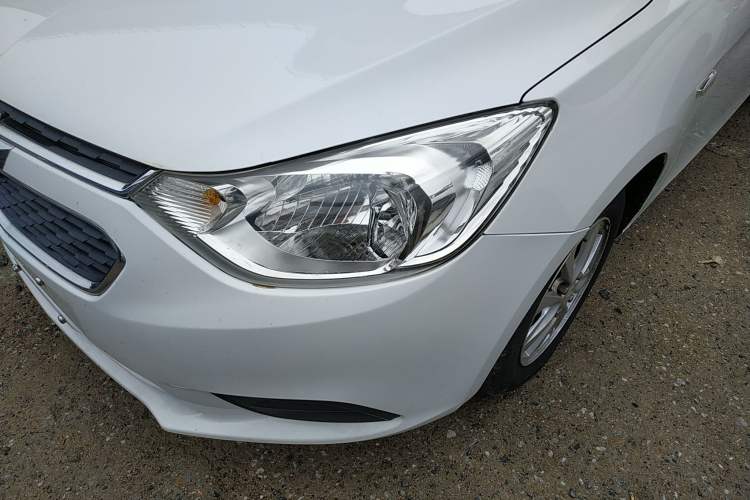 Used Chevrolet Sail 2016 Sail 3 1.3L Manual Comfort Sunroof Edition Left Front Headlight