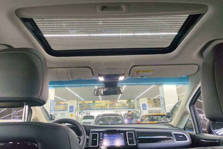 Used Honda Elysion 2019 2.0L Hybrid Luxury Edition