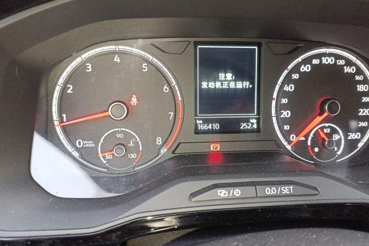 Used Jetta VS7 2020 1.4T Automatic Glory Edition Odometer Close Up