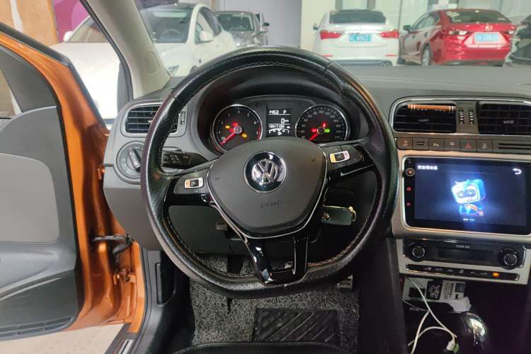 Used Volkswagen Polo 2018 1.5L Cross Polo Automatic Steering Wheel