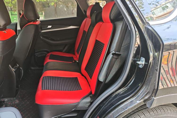 Used JETOUR X70S 2022 1.5T Manual Fanghua Edition 7 Seats Left Rear Seat