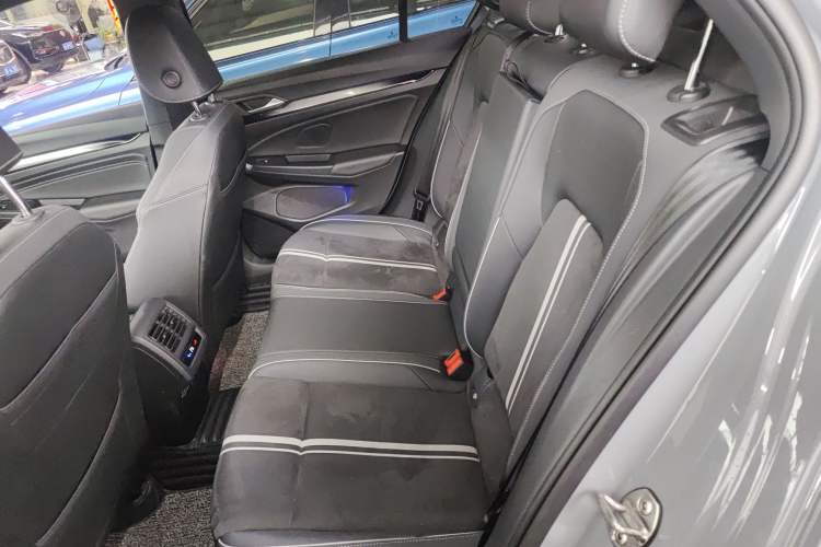 Used Volkswagen Golf 2021 280TSI DSG R-Line
