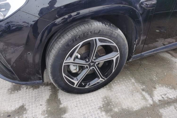 Used NETA L 2024 Extended-Range 310 Flash-Charge Red Edition
