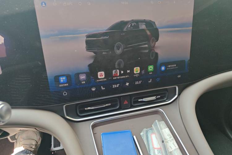 Used Hima AITO M9 2025 Extended-Range Ultra Version 52 kWh 6-Seater
