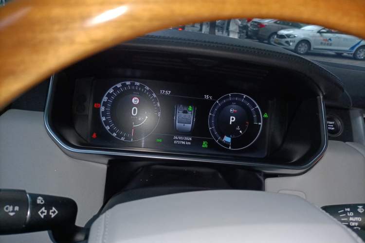 Used Land Rover Range 2017 3.0 SC V6 Grand Edition Instrument Cluster