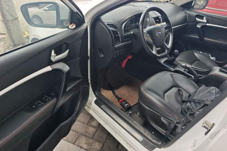 Used Geely Auto Emgrand 2015 Sedan 1.5L Manual - Top Trim Level
