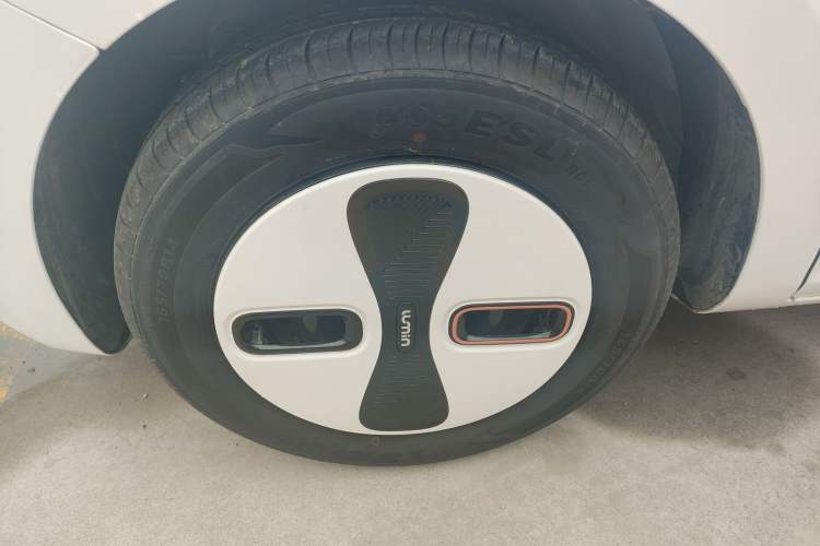 Used CHANGAN NEVO Lumin 2026 Model Treasure Edition 205km Beloved Beige Guoxuan Exterior 4