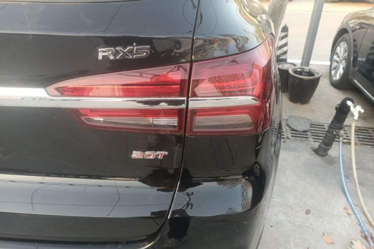 Used Roewe RX5 2016 20T Two-Wheel Drive Automatic Flagship Edition
