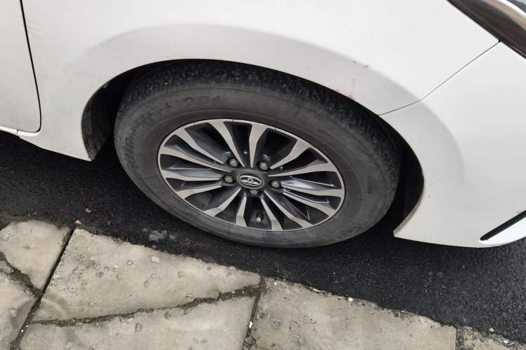 Used Toyota Corolla 2017 Revised Version 1.2T S-CVT GL-i