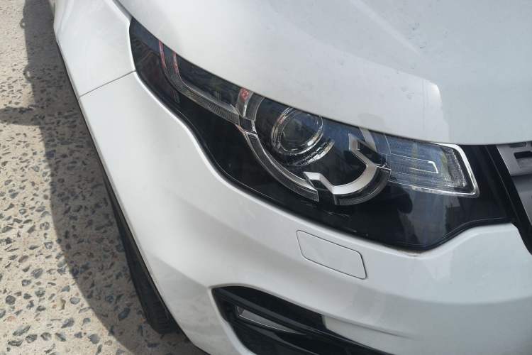 Used Land Rover Discovery Sport 2019 240 PS HSE Version China V Standard Right Front Headlight