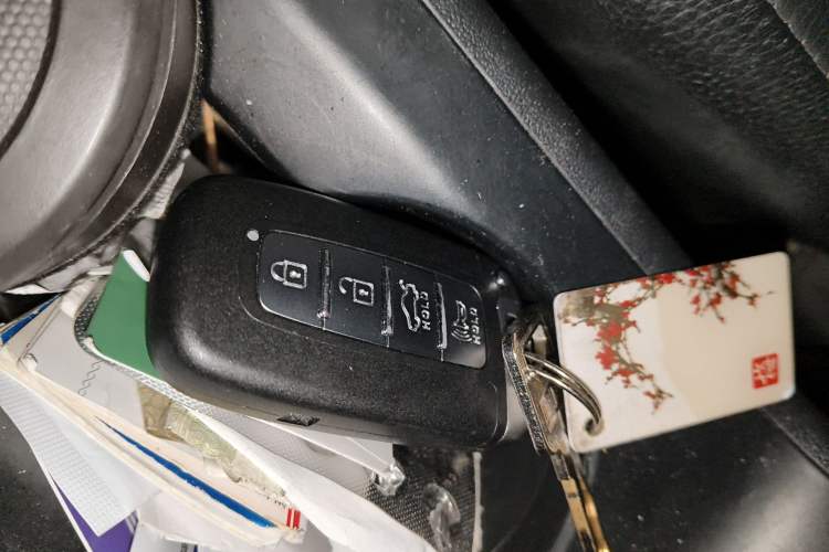 Used Hyundai ix35 2012 2.0L Automatic Two-Wheel Drive Elite Edition GLS
