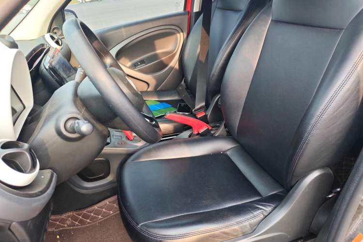 Used smart forfour 2016 1.0L 52 kW Dynamic Edition Left Front Seat