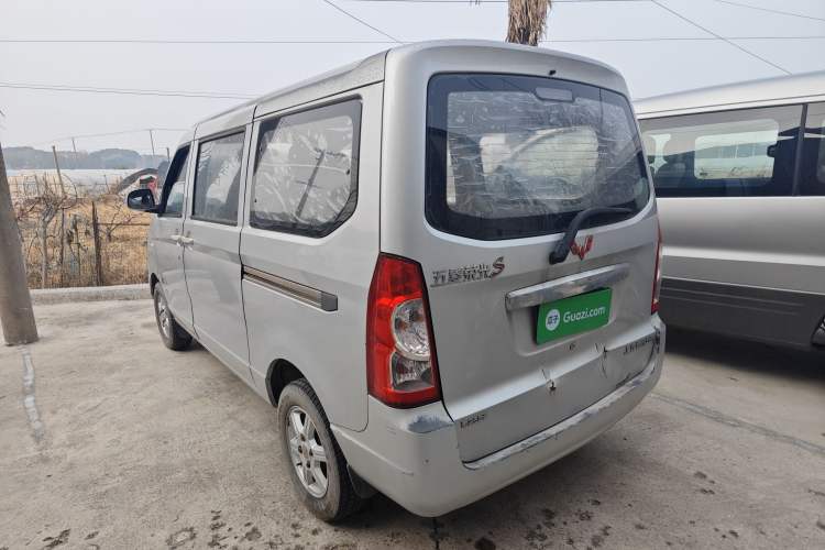 Used Wuling Rongguang 2014 1.2L S Standard Model
