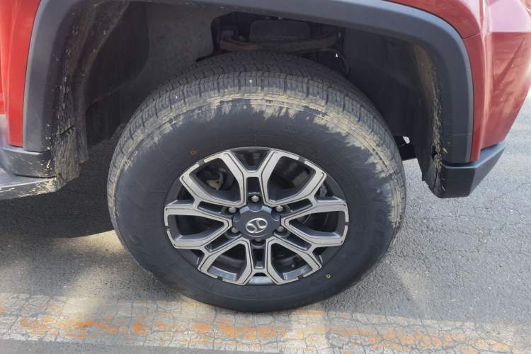 Used BAIC Off-Road BJ40 2019 2.0T Automatic Four-Wheel Drive Urban Hunter Edition Flagship Model China V Emission Standard Right Front Wheel Hub