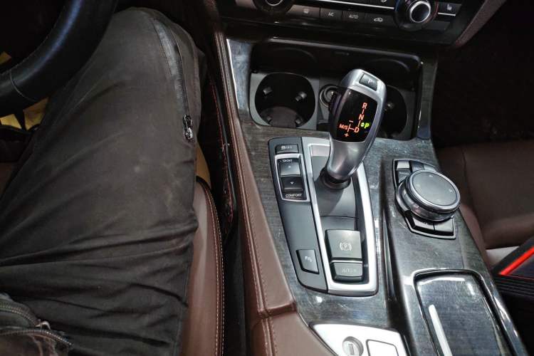 Used BMW 5 Series 2017 525Li Luxury Design Package
