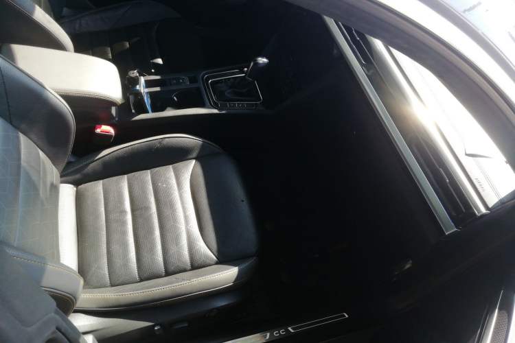 Used Volkswagen FAW-Volkswagen CC 2021 380TSI Striking Edition
