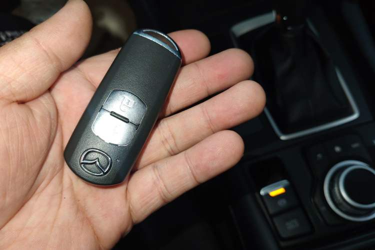 Used Mazda CX-4 2020 2.0L Automatic Two-Wheel Drive Blue Sky Dynamic Edition Vehicle Key