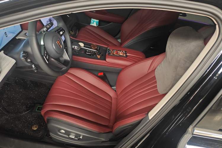 Used Hongqi H5 PHEV 2025 170 Super Hybrid Version Left Front Seat