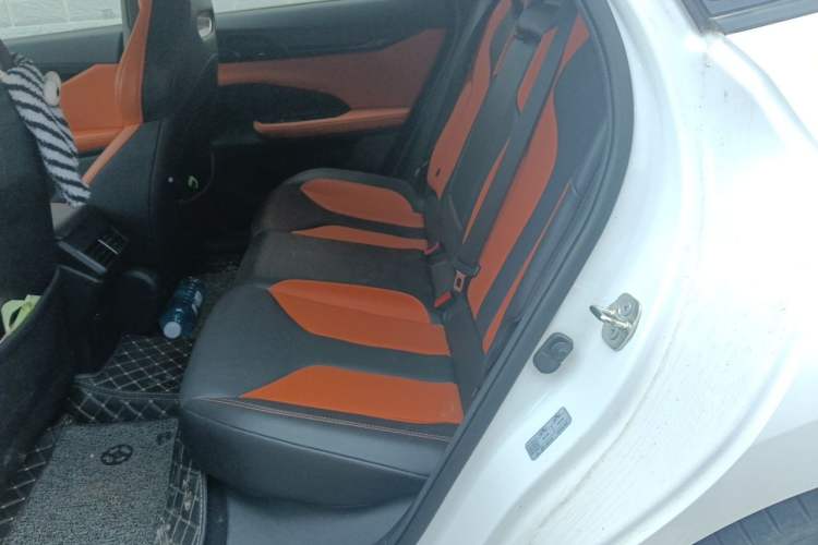 Used CHANGAN UNI-V 2023 1.5T Sport Edition
