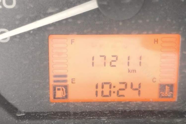 Used Wuling Rongguang 2020 1.5L Extended Basic Version China VI Standard L3C Odometer Close Up