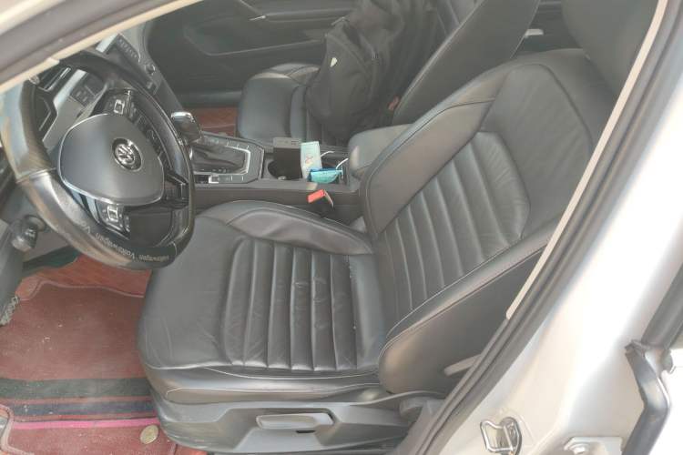 Used Volkswagen Lamando 2018 280TSI DSG Comfort Edition Left Front Seat