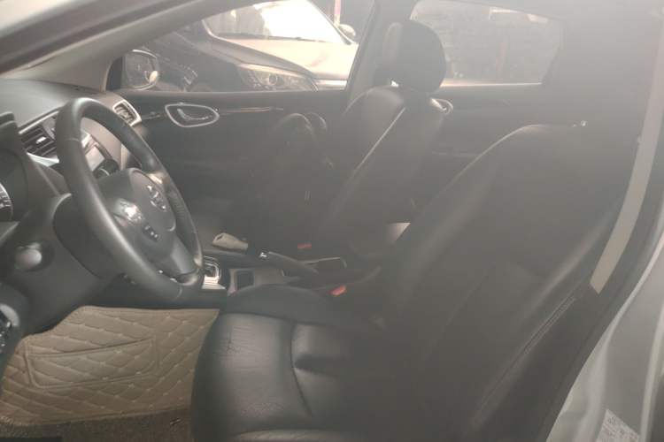 Used Nissan Sylphy 2018 1.6XV CVT Deluxe Edition Left Front Seat