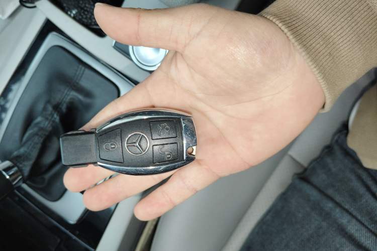 Used Mercedes-Benz C-Class 2010 C 180K Classic model