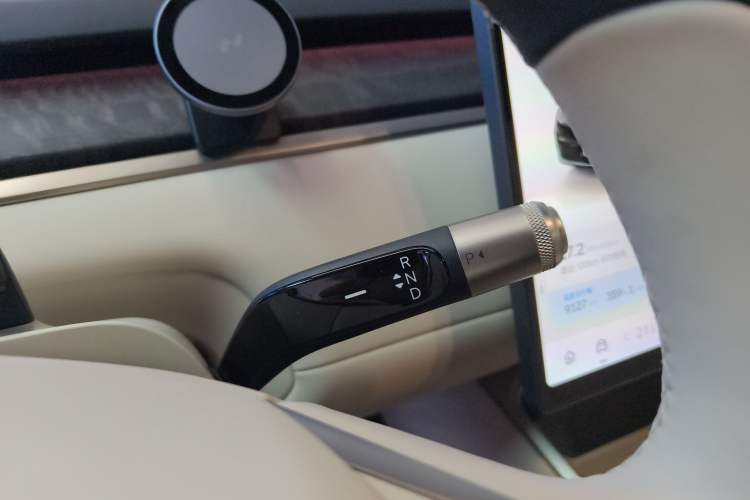 Used ONVO Luxeed L90 2025 Model—Max Six-Seater Version