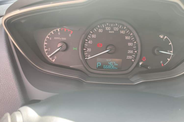 Used Ford Escort 2015 1.5L Automatic Comfort Edition
