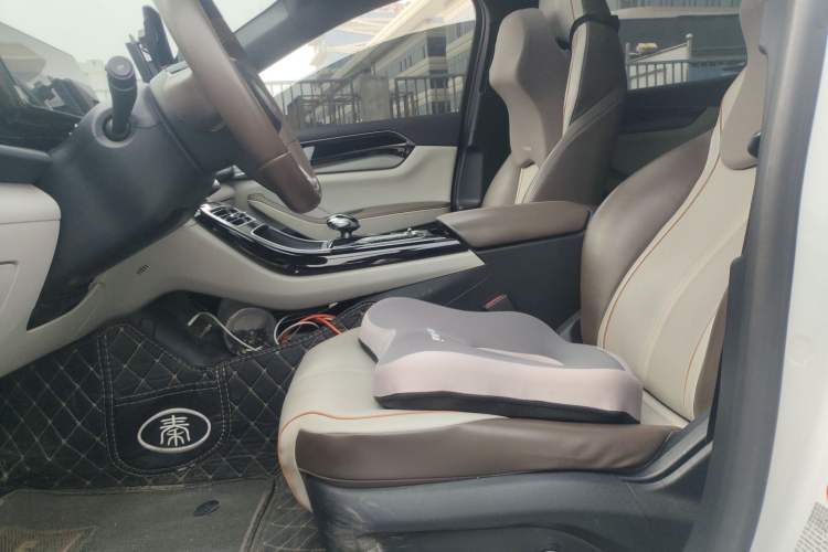 Used BYD Qin PLUS 2023 Champion Edition DM-i 120KM Beyond Model
