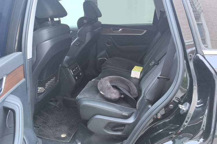 Used Hongqi HS7 2021 2.0T DCT Two-Wheel Drive Smart Connect Flagship Edition
