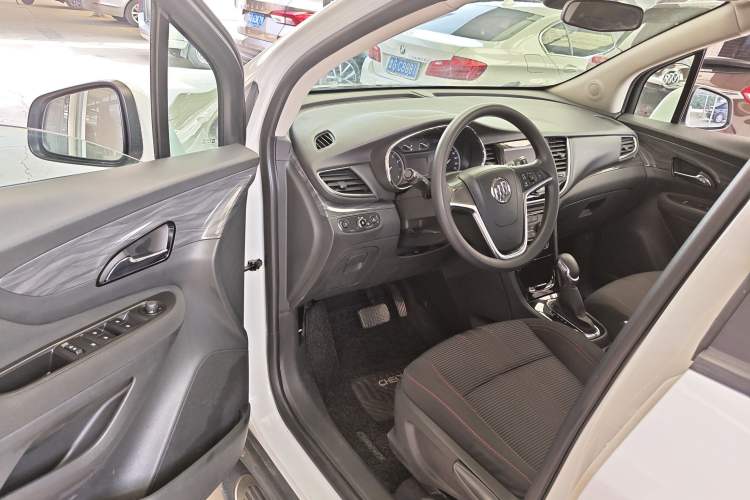 Used Buick Encore 2018 18T Automatic Two-Wheel Drive Urban Leading Model
