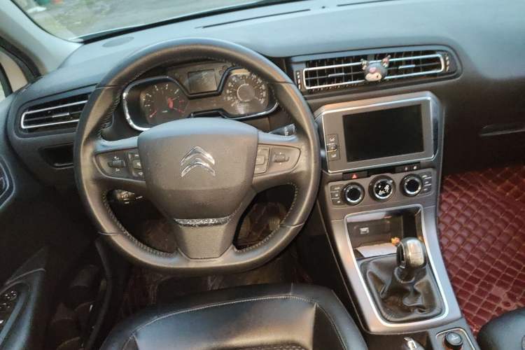 Used Citroen C4 Sega 2016 1.6L Manual Luxury Model
