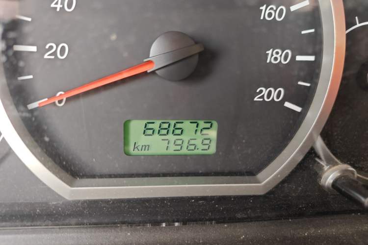 Used Wuling Hongguang 2010 1.2L Standard Version China IV Odometer Close Up