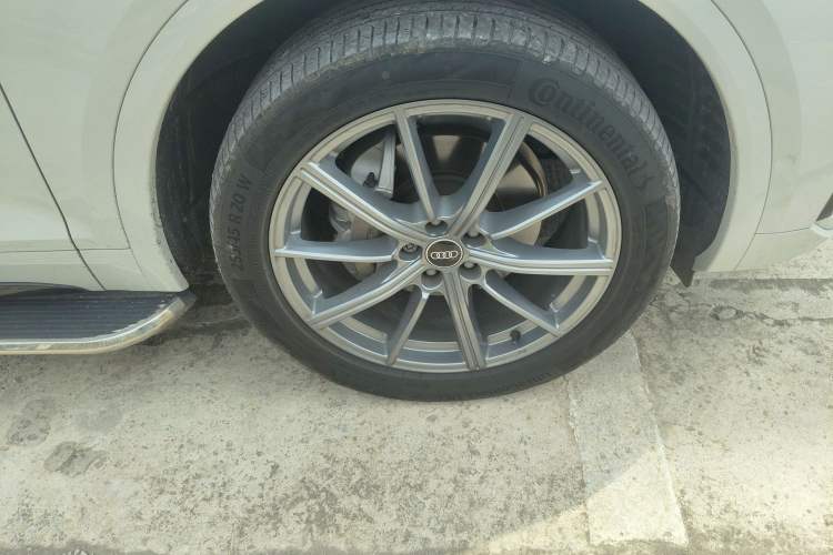 Used Audi Q5L 2022 45T Luxury Dynamic Model
