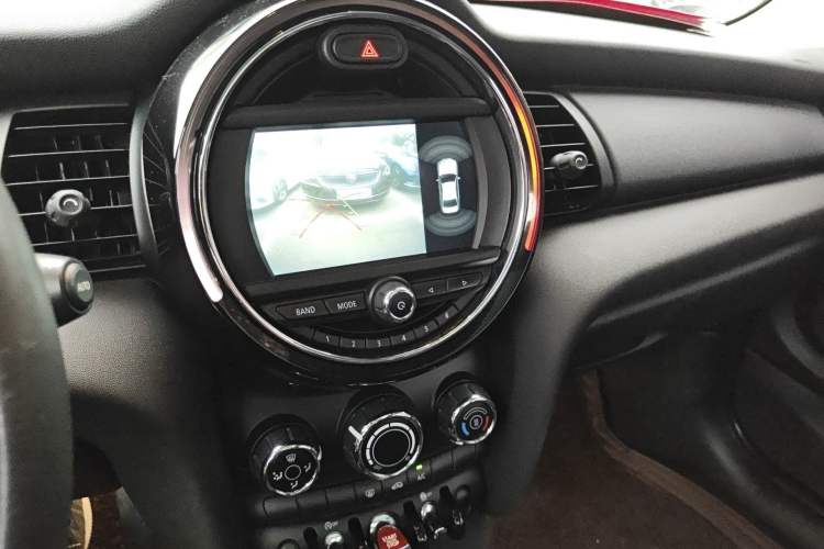 Used MINI 2019 1.5T ONE
