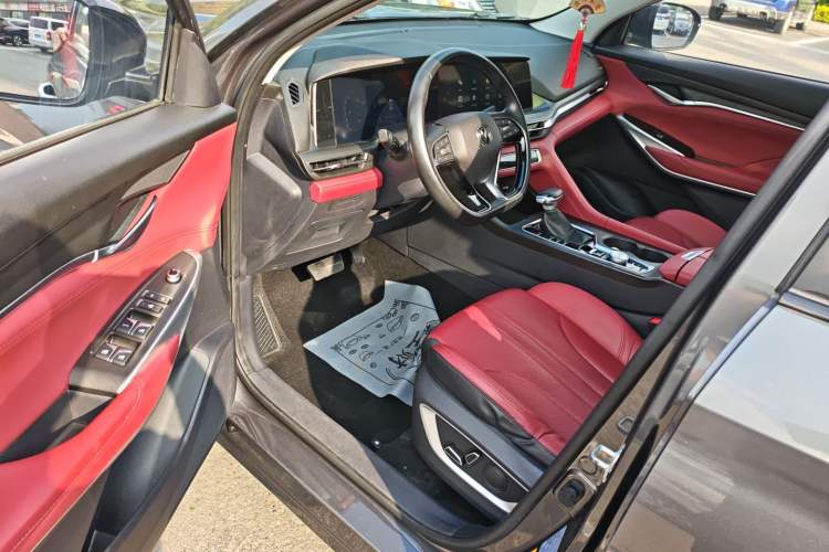 Used CHANGAN CS75 PLUS 2021 1.5T Automatic Luxury Version
