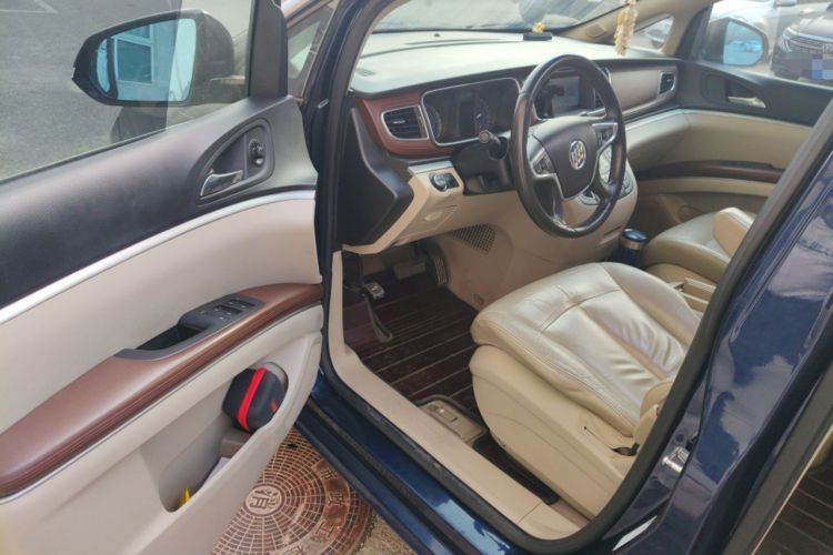 Used Buick GL8 2014 3.0L GT Luxury Business Haoya Edition
