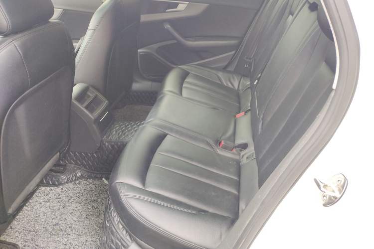 Used Audi A4L 2019 40 TFSI Ambition China VI