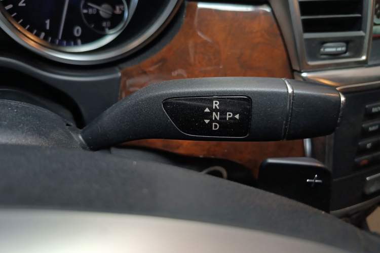 Used Mercedes-Benz M-Class 2012 ML 350 Luxury Edition