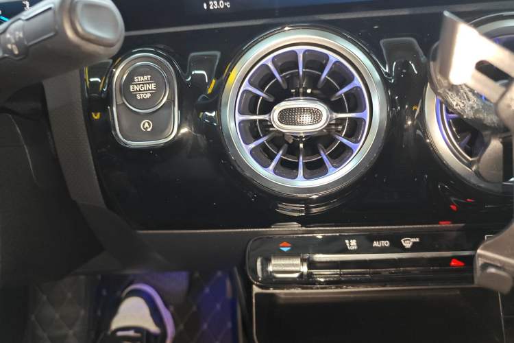 Used Mercedes-Benz A-Class 2020 Restyled A 200 L Sport Sedan Fashion Version
