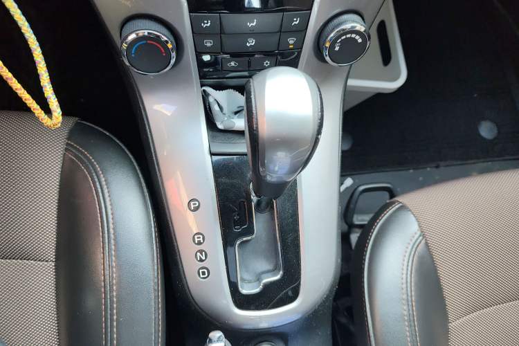 Used Chevrolet Cruze 2013 Hatchback 1.6L Automatic Luxury Model
