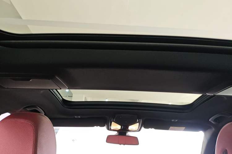 Used BMW 5 Series 2018 Restyled 530Li Leading Edition M Sport Package
