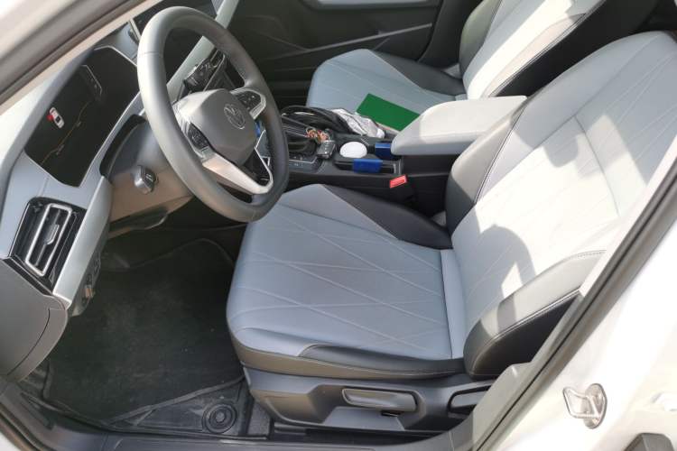 Used Volkswagen Lavida 2024 1.5L Automatic Starry Sky 5 Million Edition