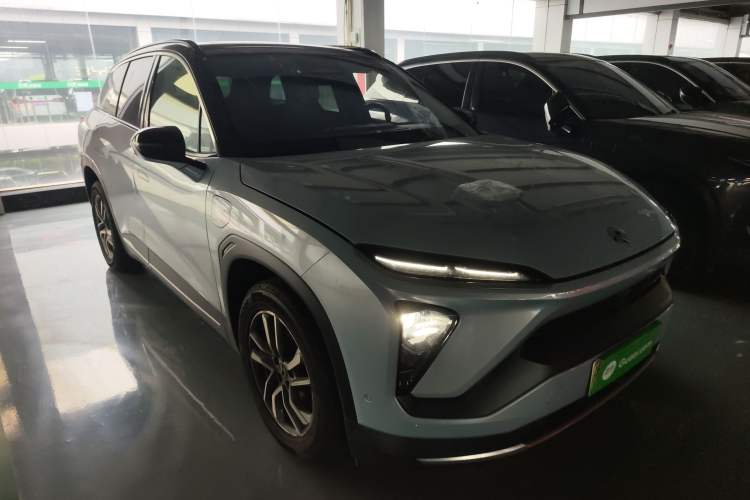 Used Nio ES6 2022 75 kWh Sport Edition Front Right 45 Deg