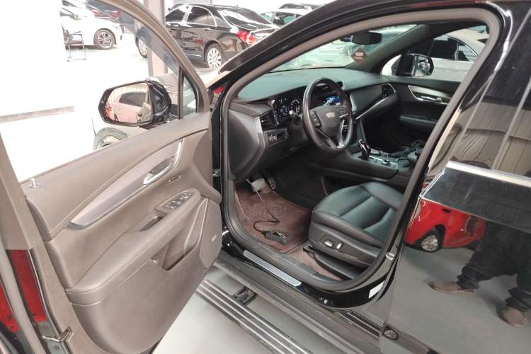 Used Cadillac XT6 2022 2.0T 7-Seater Four-Wheel-Drive Luxury Version