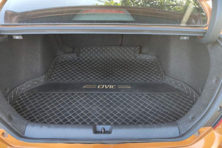 Used Honda Civic 2016 220TURBO CVT Luxury Edition
