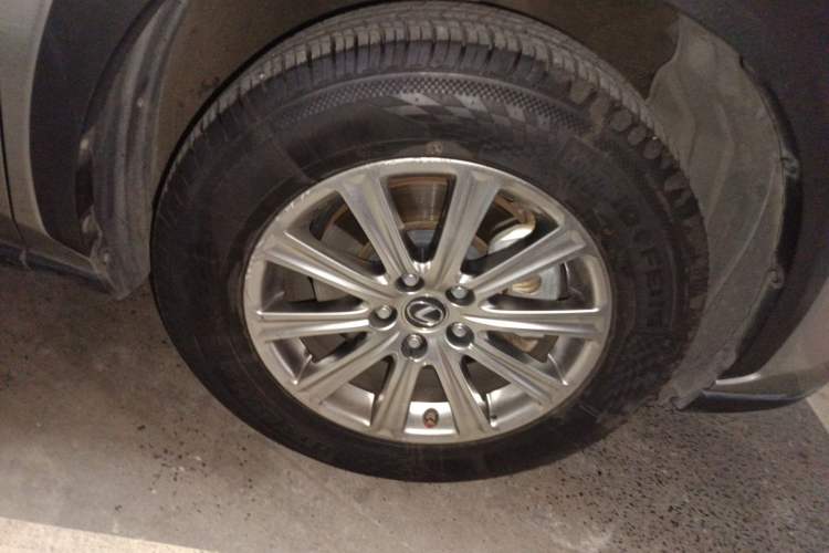 Used Lexus NX 2018 300 Front-Drive Freeline Edition
