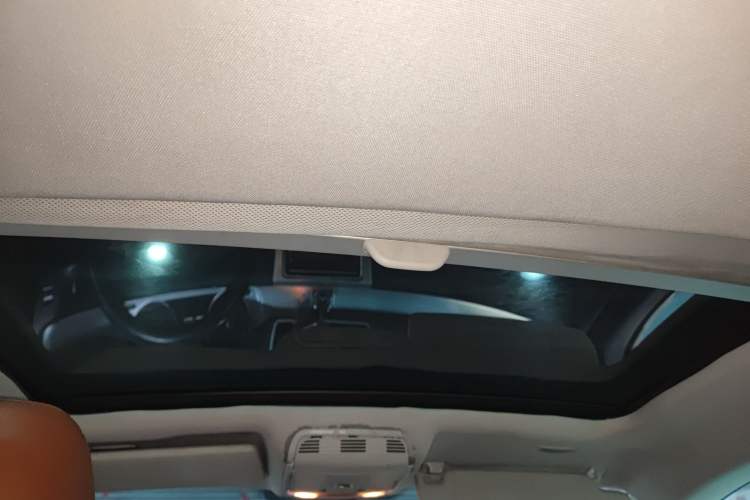 Used Volkswagen FAW-Volkswagen CC 2012 2.0 TSI Luxury Model Headliner