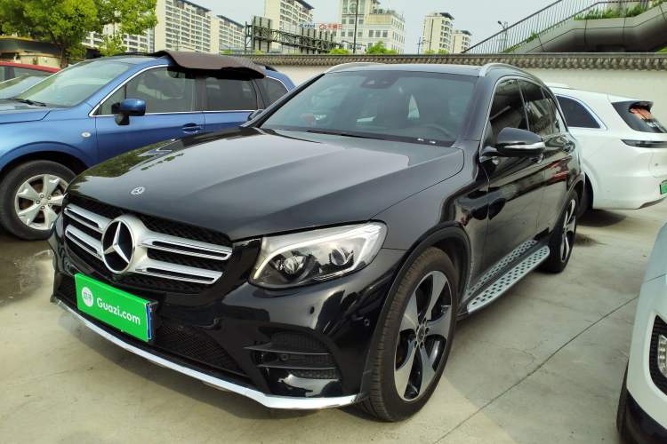 Used Mercedes-Benz GLC 2018 Refreshed GLC 300 4MATIC Dynamic Edition